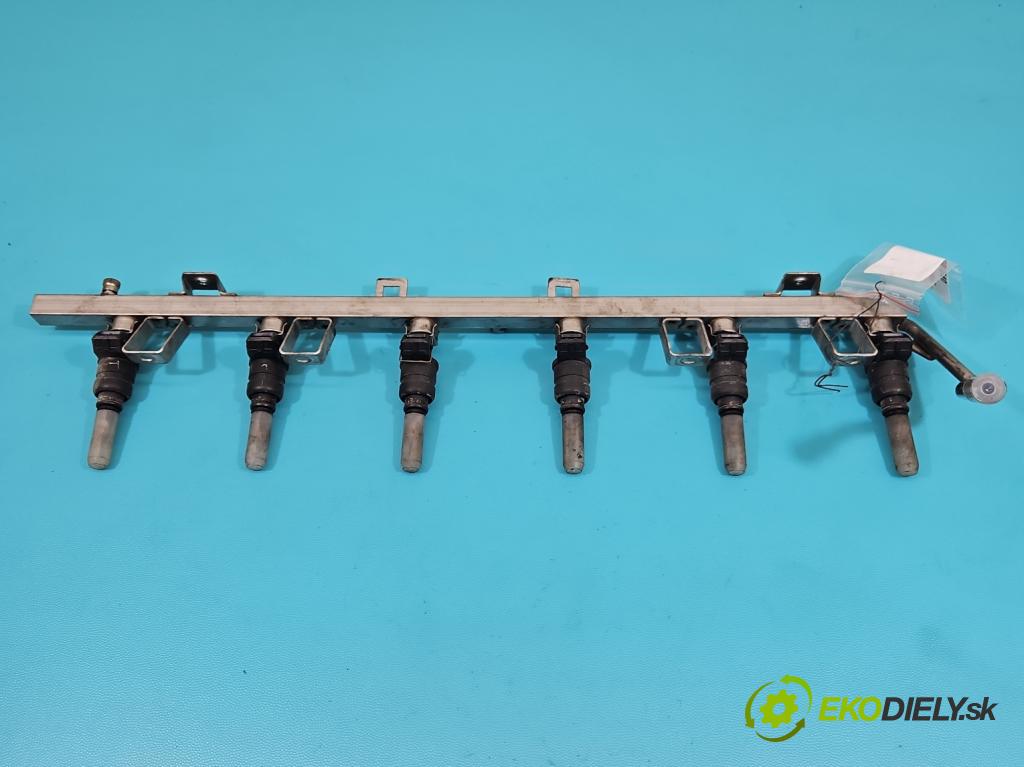 Bmw 5 E60 2003-2010 2.5 R6 192 HP automatic 141 kW 2494 cm3 5- vstrek 1427240 (Vstrekovač paliva)