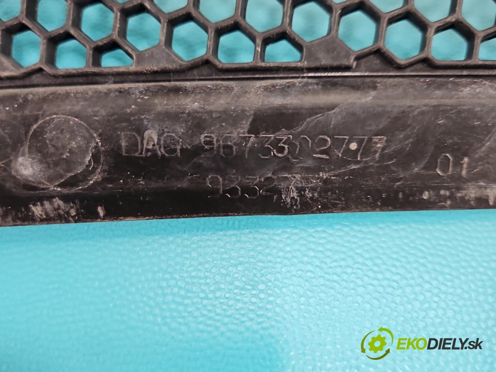 Peugeot 208 I 2012-2019 1.2 Pure Tech: 82 HP manual 60 kW 1199 cm3 5- torpédo 9673303080 (Torpédo (plast pod čelným sklom))