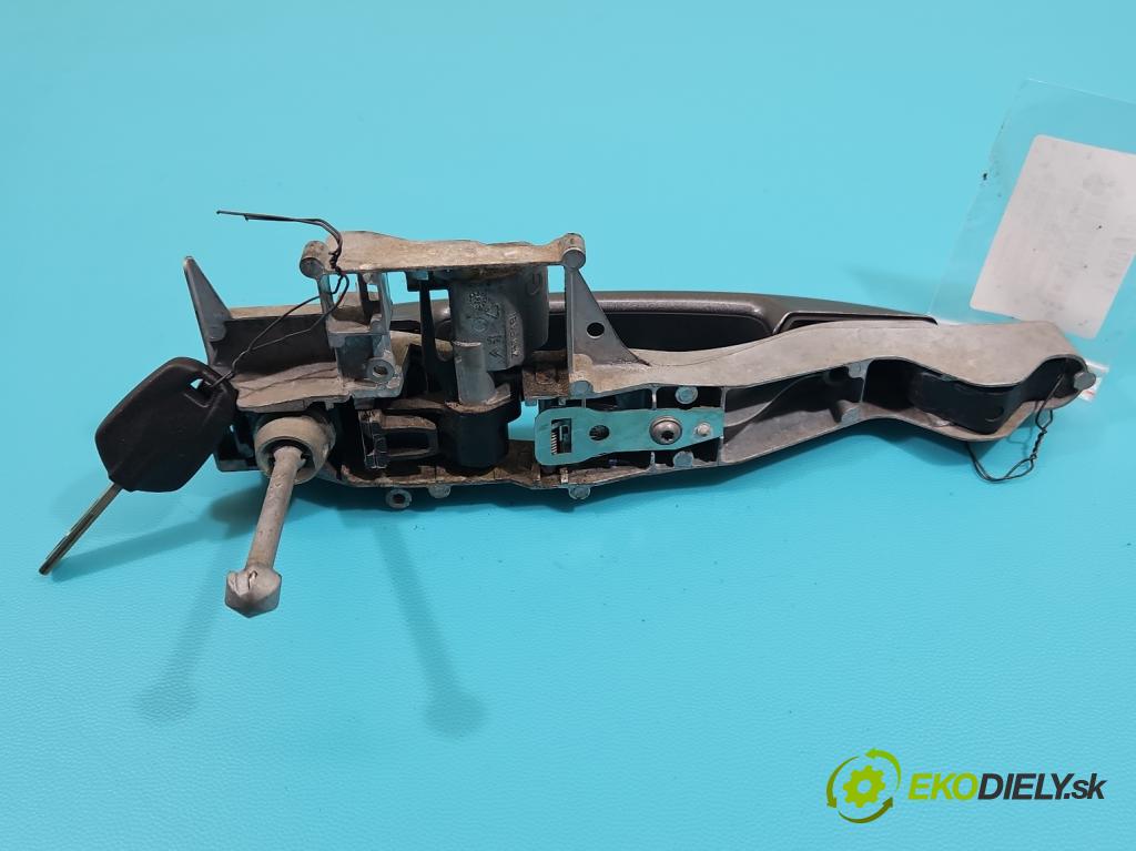 Peugeot 208 I 2012-2019 1.2 Pure Tech: 82 HP manual 60 kW 1199 cm3 5- rukoväť predné ľavé mimo:  (Kľučka dverí vonkajšia predná ľavá)