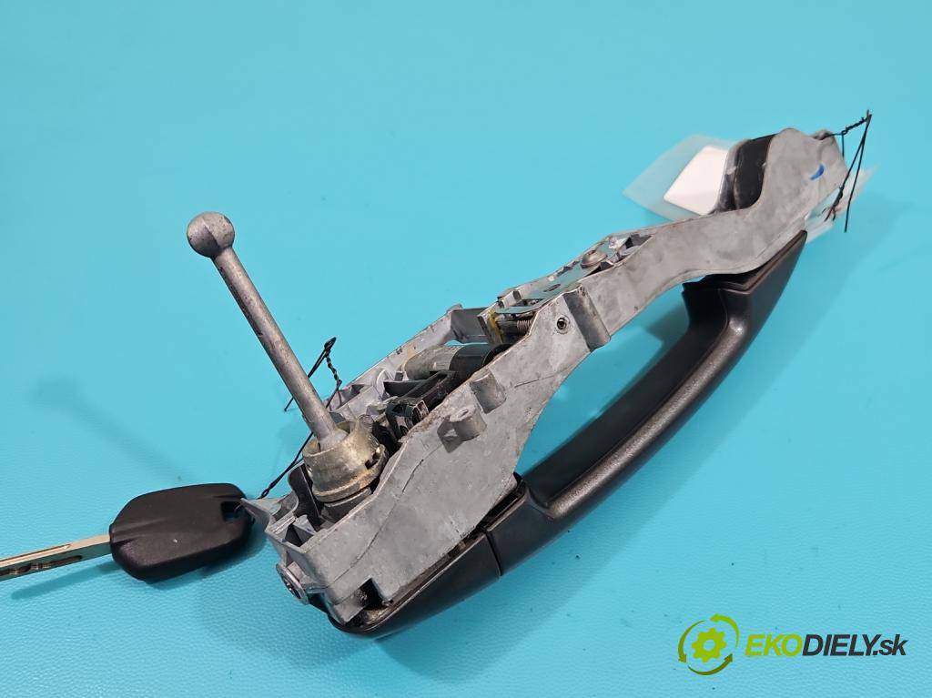 Peugeot 208 I 2012-2019 1.2 Pure Tech: 82 HP manual 60 kW 1199 cm3 5- rukoväť predné ľavé mimo:  (Kľučka dverí vonkajšia predná ľavá)