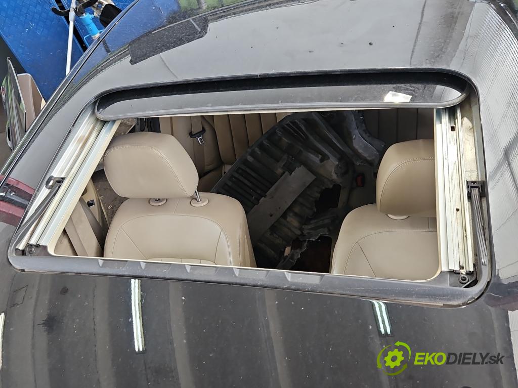 Mercedes CLS II C218 2010-2018 4.7 V8 (278922) 408KM automatic 300 kW 4663 cm3 4- Střešní okno: A218780072 (Sklo karosérie)