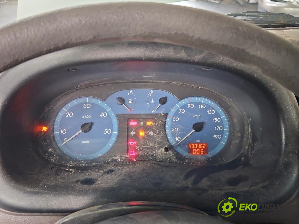 Renault Master II 1998-2010 2.5d (8140 67) 80 HP manual 59 kW 2499 cm3 5- prístrojovka/ budíky P8200032765 (Prístrojová doska)