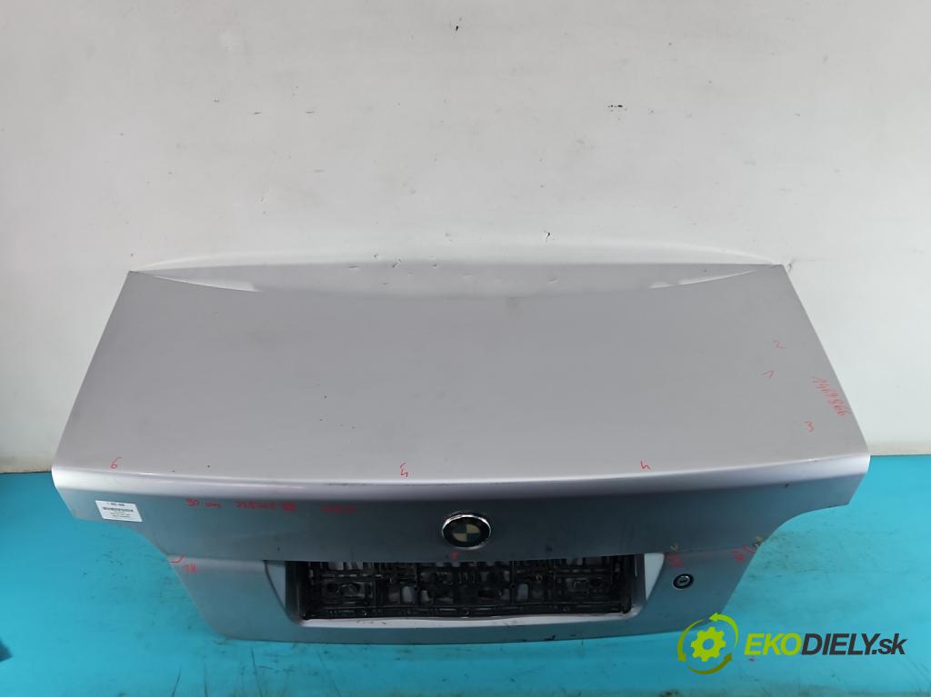 Bmw 5 E39 1996-2003 2.5 TDS 143 hp manual 105 kW 2497 cm3 4- zadní kufrové dveře  (Zadní kapota (kufr))