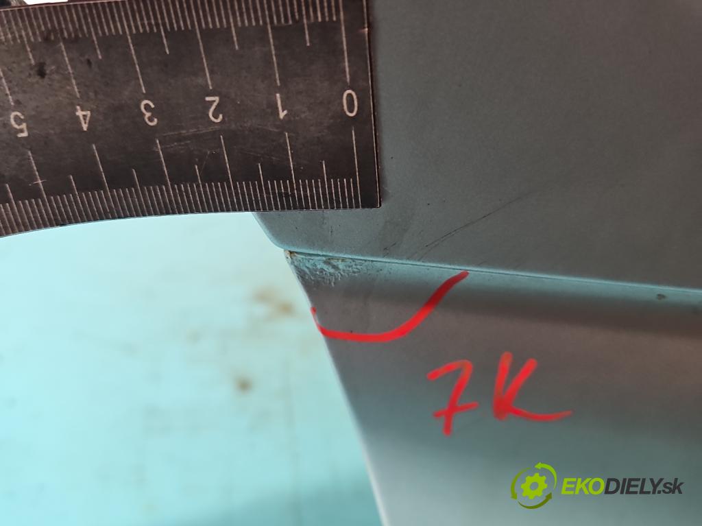 Bmw 5 E39 1996-2003 2.5 TDS 143 hp manual 105 kW 2497 cm3 4- zadní kufrové dveře  (Zadní kapota (kufr))