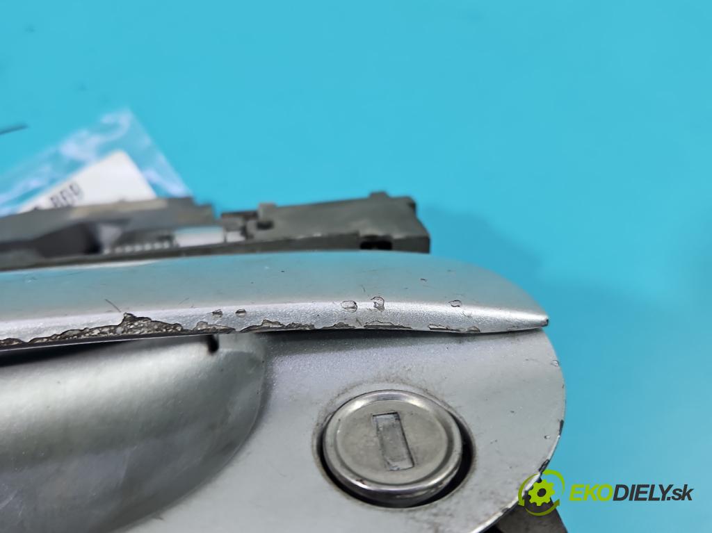 Bmw 5 E39 1996-2003 2.5 TDS 143 HP manual 105 kW 2497 cm3 4- rukoväť predné ľavé mimo:  (Kľučka dverí vonkajšia predná ľavá)