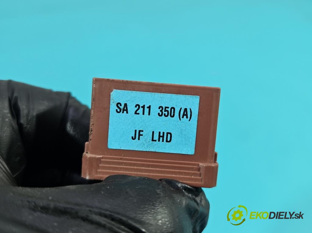 Honda Civic VI 1995-2001 1.5 16V 114 HP manual 84 kW 1493 cm3 5- Spínačka SA211350A (Spínacia skrinka)