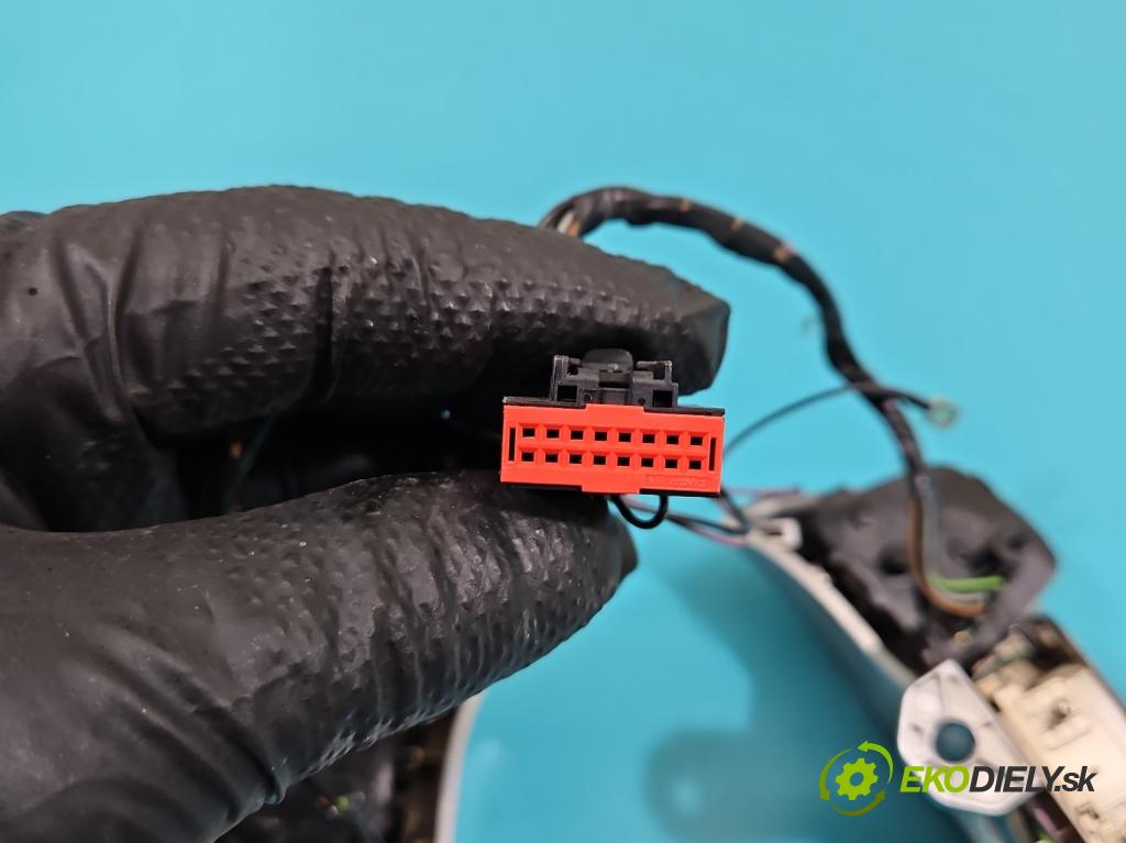 Ford S-max 2.2 tdci 175 HP manual 129 kW 2179 cm3 5- prepínač multifunkční: řízení: AM2T-14K147-AA (Prepínacie páčky pod volantom)