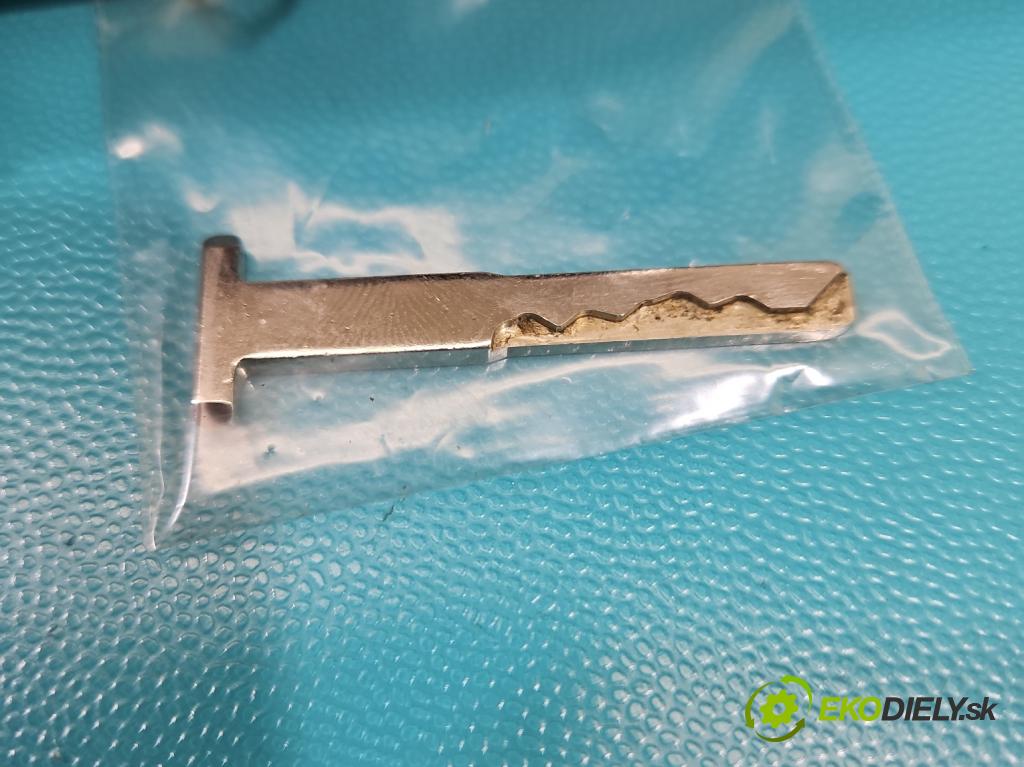 Ford S-max 2.2 tdci 175 HP manual 129 kW 2179 cm3 5- rukoväť predné ľavé mimo:  (Kľučka dverí vonkajšia predná ľavá)