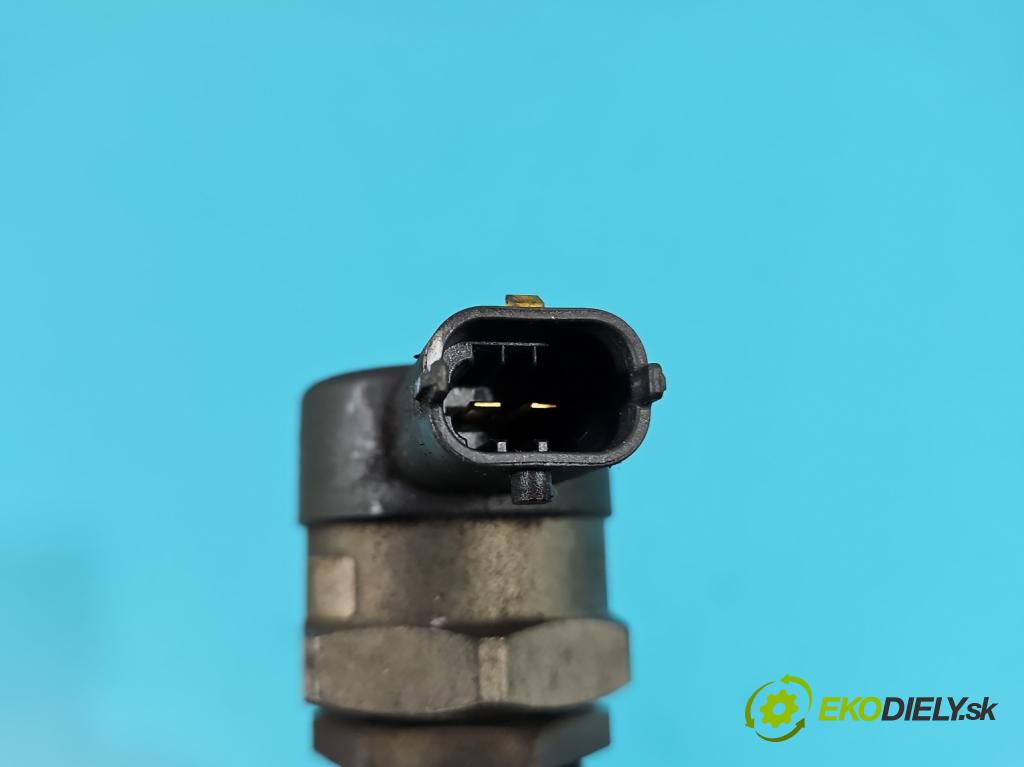 Ford S-max 2.2 tdci 175 HP manual 129 kW 2179 cm3 5- lišta vstrekovacia 9654748880 (Vstrekovacia lišta)