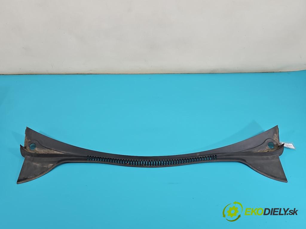 Seat Leon II 2005-2012 2.0 tdi 140 HP manual 103 kW 1968 cm3 5- torpédo 1P0853185B (Torpédo (plast pod čelným sklom))