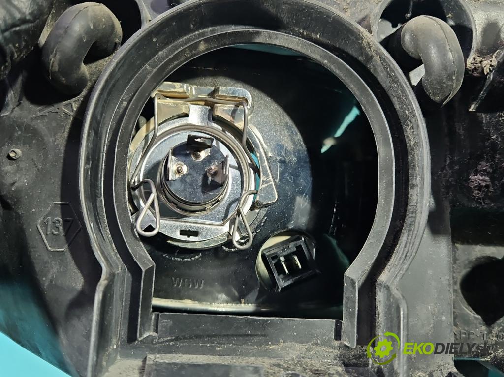 Renault Master II 1998-2010 2.5d (8140 67) 80 HP manual 59 kW 2499 cm3 5- Reflektor: pravý  (Svetlo predné pravé)