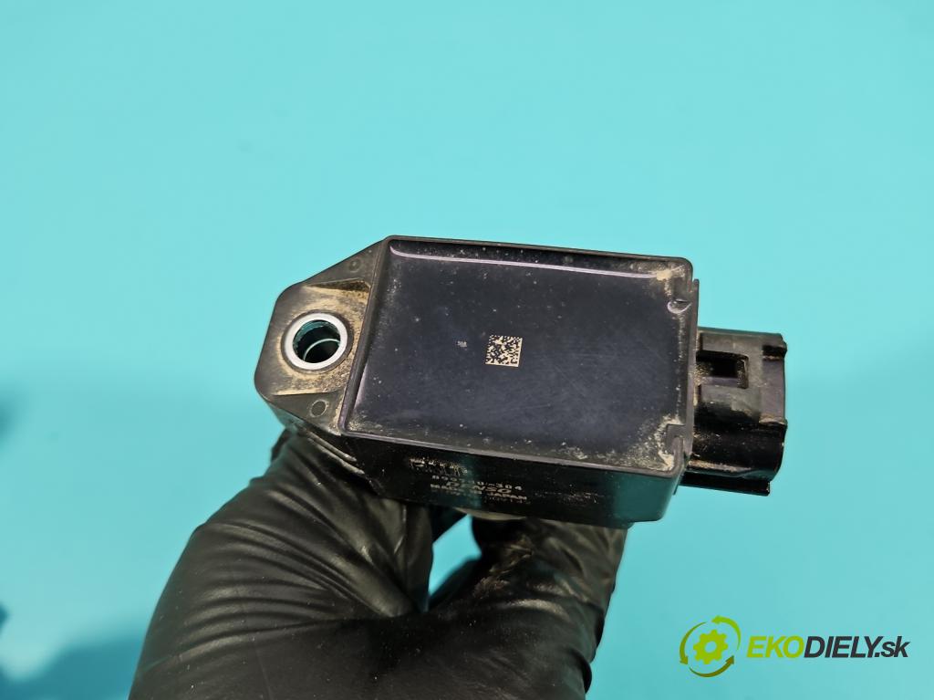 Suzuki Vitara II 2015- 1.4 T 129 HP automatic 95 kW 1373 cm3 5- cievka zapaľovacia 099700-304 (Zapaľovacia cievka)