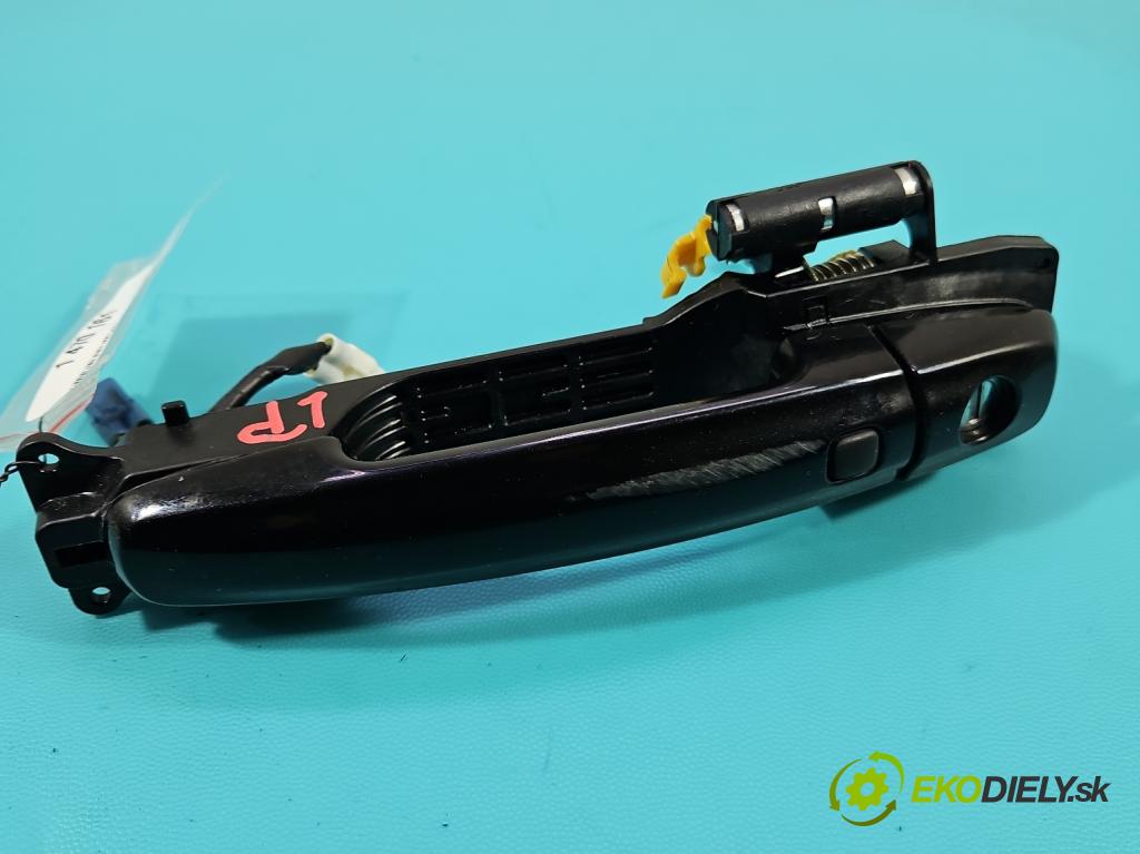 Suzuki Vitara II 2015- 1.4 T 129 HP automatic 95 kW 1373 cm3 5- rukoväť predné ľavé mimo:  (Kľučka dverí vonkajšia predná ľavá)