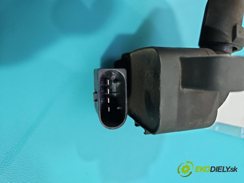 Infiniti Q30 2015-2019 1.6 T 156 HP automatic 115 kW 1595 cm3 5- cievka zapaľovacia 0221604036 (Zapaľovacia cievka)