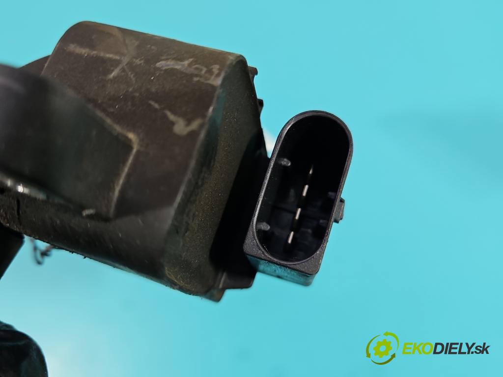 Infiniti Q30 2015-2019 1.6 T 156 HP automatic 115 kW 1595 cm3 5- cievka zapaľovacia 0221604036 (Zapaľovacia cievka)