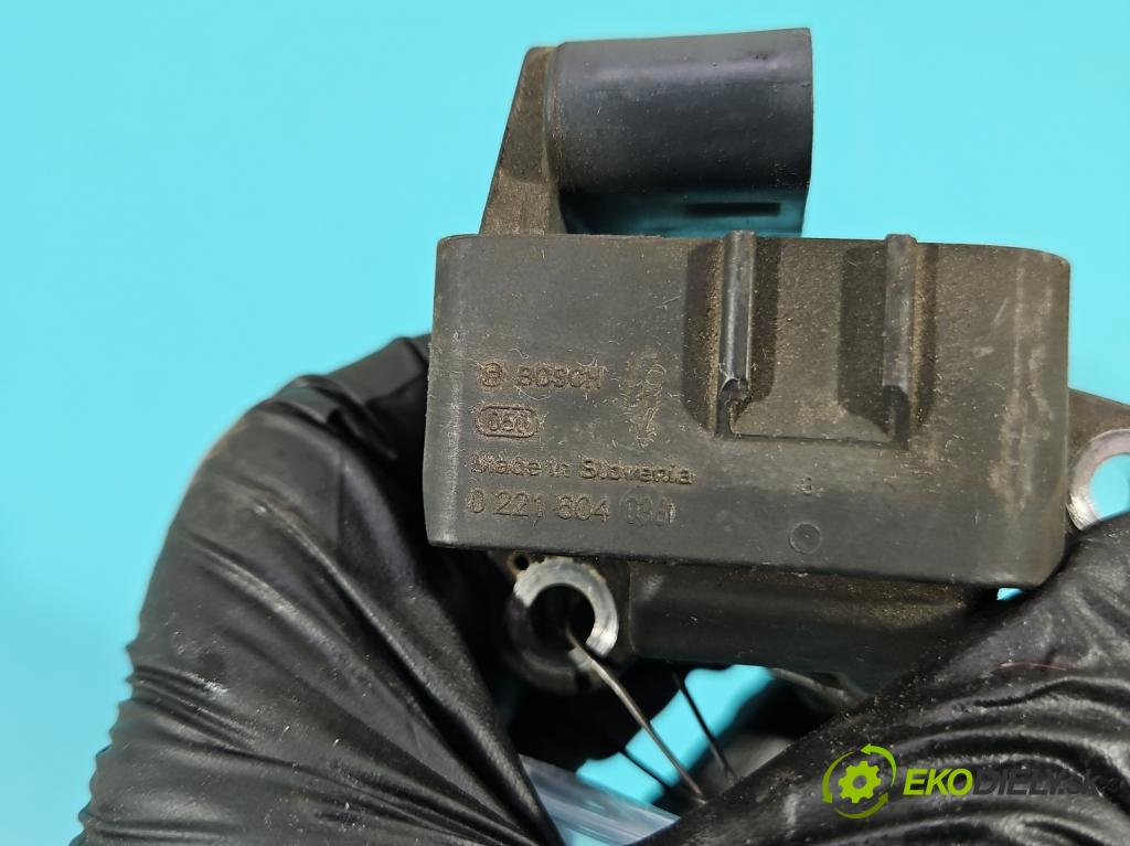 Infiniti Q30 2015-2019 1.6 T 156 HP automatic 115 kW 1595 cm3 5- cievka zapaľovacia 0221604036 (Zapaľovacia cievka)