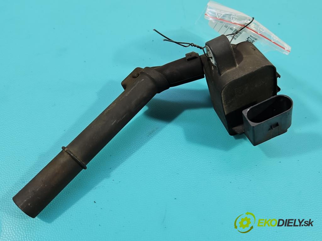 Infiniti Q30 2015-2019 1.6 T 156 HP automatic 115 kW 1595 cm3 5- cievka zapaľovacia A2701598042 (Zapaľovacia cievka)