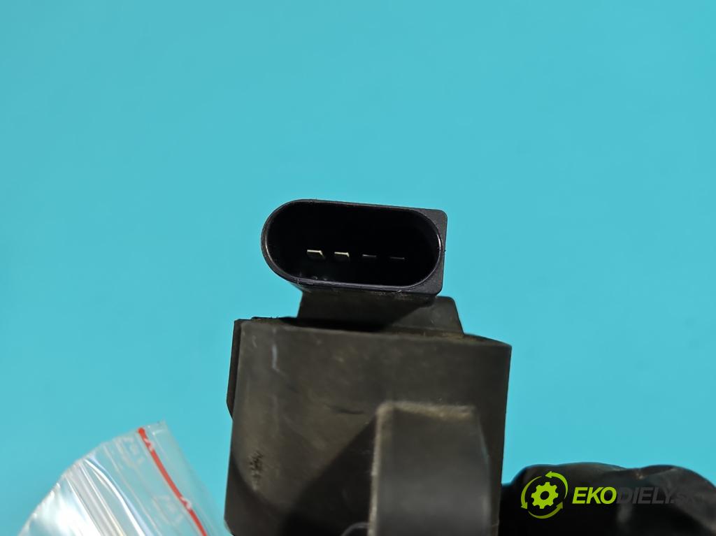 Infiniti Q30 2015-2019 1.6 T 156 HP automatic 115 kW 1595 cm3 5- cievka zapaľovacia A2701598042 (Zapaľovacia cievka)