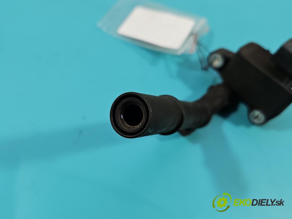 Infiniti Q30 2015-2019 1.6 T 156 HP automatic 115 kW 1595 cm3 5- cievka zapaľovacia A2701598042 (Zapaľovacia cievka)