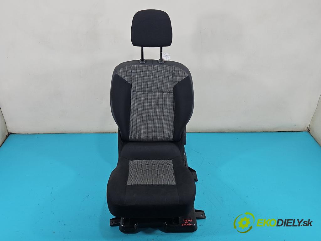 Dacia Dokker 2012- 1.6 8V 82 HP manual 60,5 kW 1598 cm3 5- Sedačka pravý  (Sedadlo)
