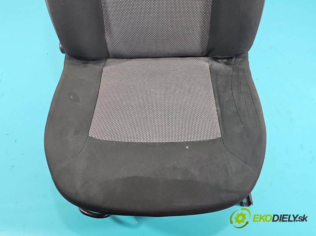 Dacia Dokker 2012- 1.6 8V 82 HP manual 60,5 kW 1598 cm3 5- Sedačka ľavý  (Sedadlo)