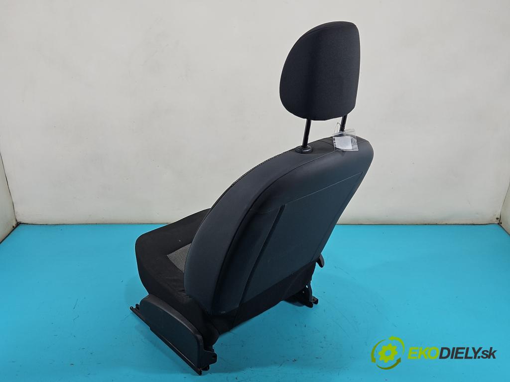 Dacia Dokker 2012- 1.6 8V 82 HP manual 60,5 kW 1598 cm3 5- Sedačka ľavý  (Sedadlo)