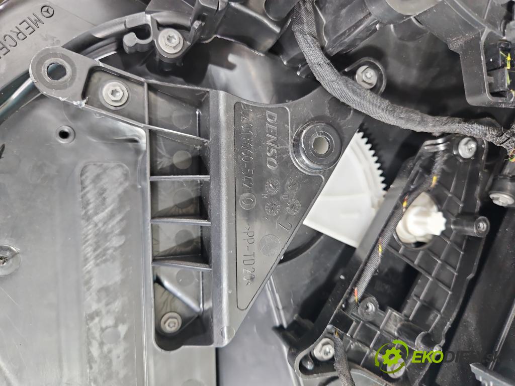 Infiniti Q30 2015-2019 1.6 T 156 hp automatic 115 kW 1595 cm3 5- radiátor A2468305401 (Radiátory topení)