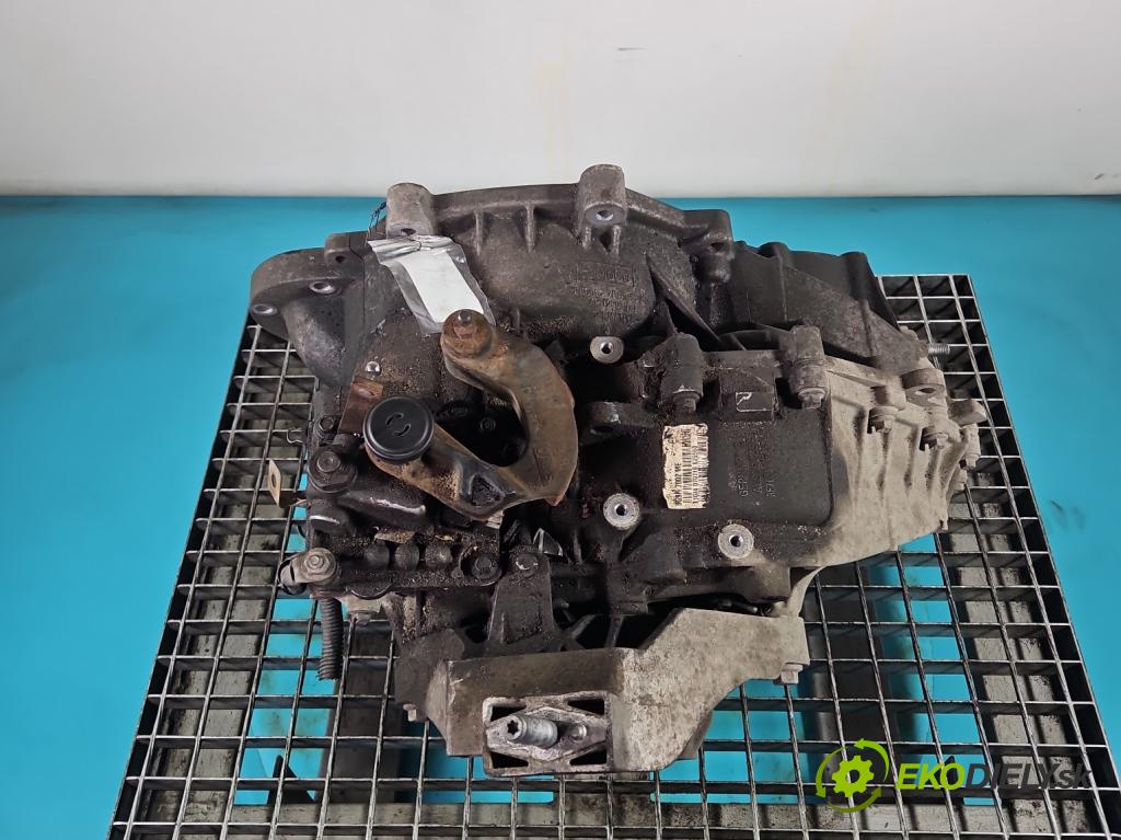 Ford S-max 2.2 tdci 175 HP manual 129 kW 2179 cm3 5- prevodovka stupeň,rýchlosť manual 8G9R 7002 ME