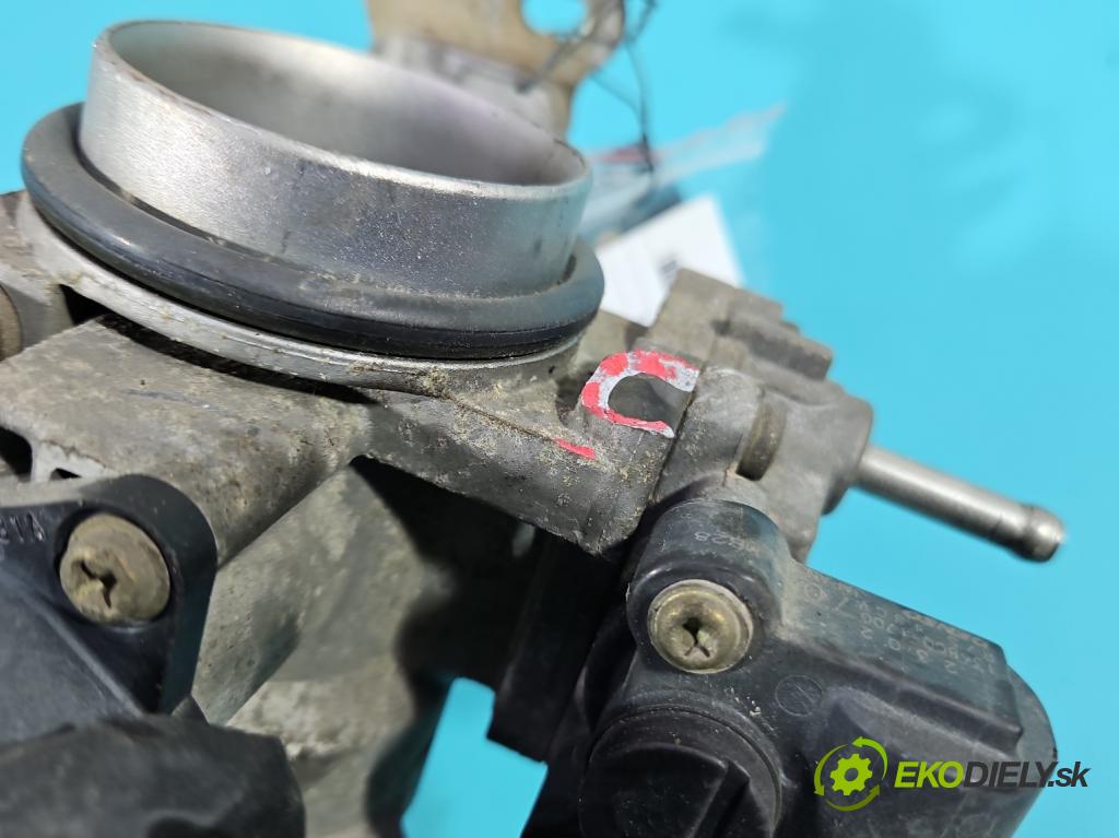 Toyota Yaris I 1999-2005 1.3 vvti 86 HP manual 63 kW 1299 cm3 3- klapka 22210-03010 (Škrtiaca klapka)