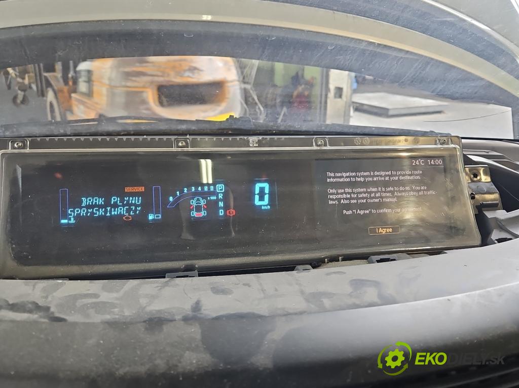 Renault Espace IV 2003-2014 2.0 dci 173KM automatic 127 kW 1995 cm3 5- prístrojovka/ budíky P8200726188-A (Prístrojová doska)