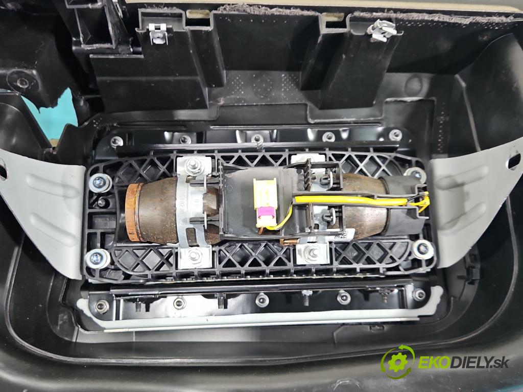 Vw Tiguan I 2007-2016 1.4 TSI 150 hp manual 110 kW 1390 cm3 5- kokpit,přistrojova deska
