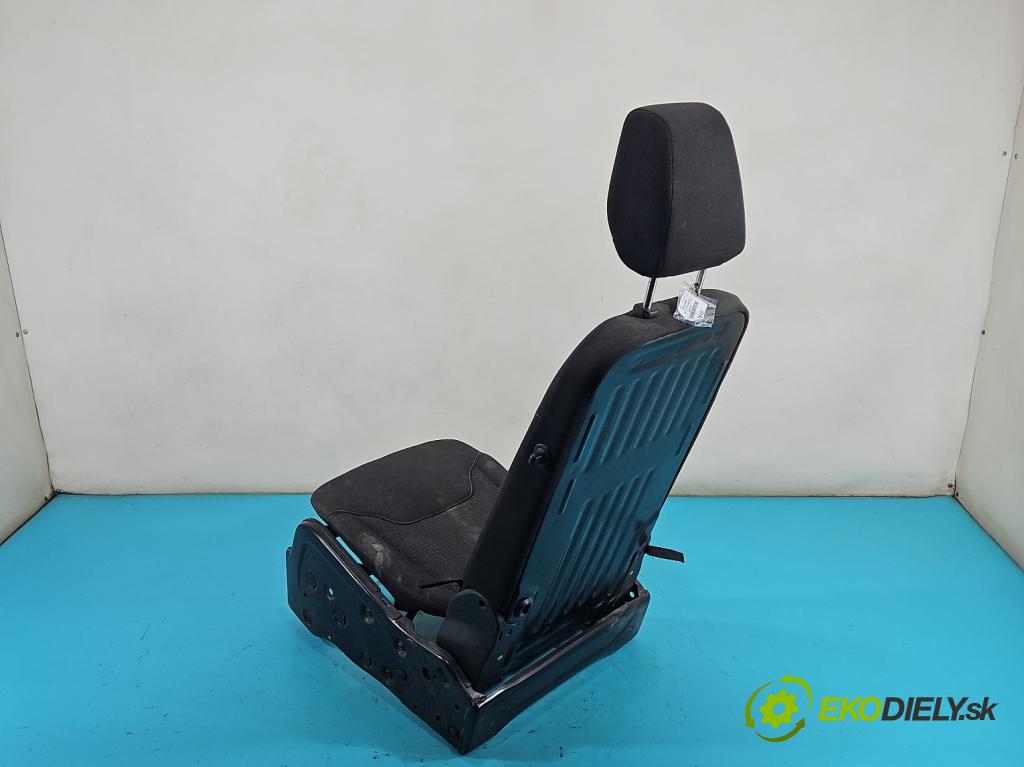 Ford Transit Courier  2014-2023 1.5 tdci 75 HP manual 55 kW 1499 cm3 5- Sedačka pravý  (Sedadlo)