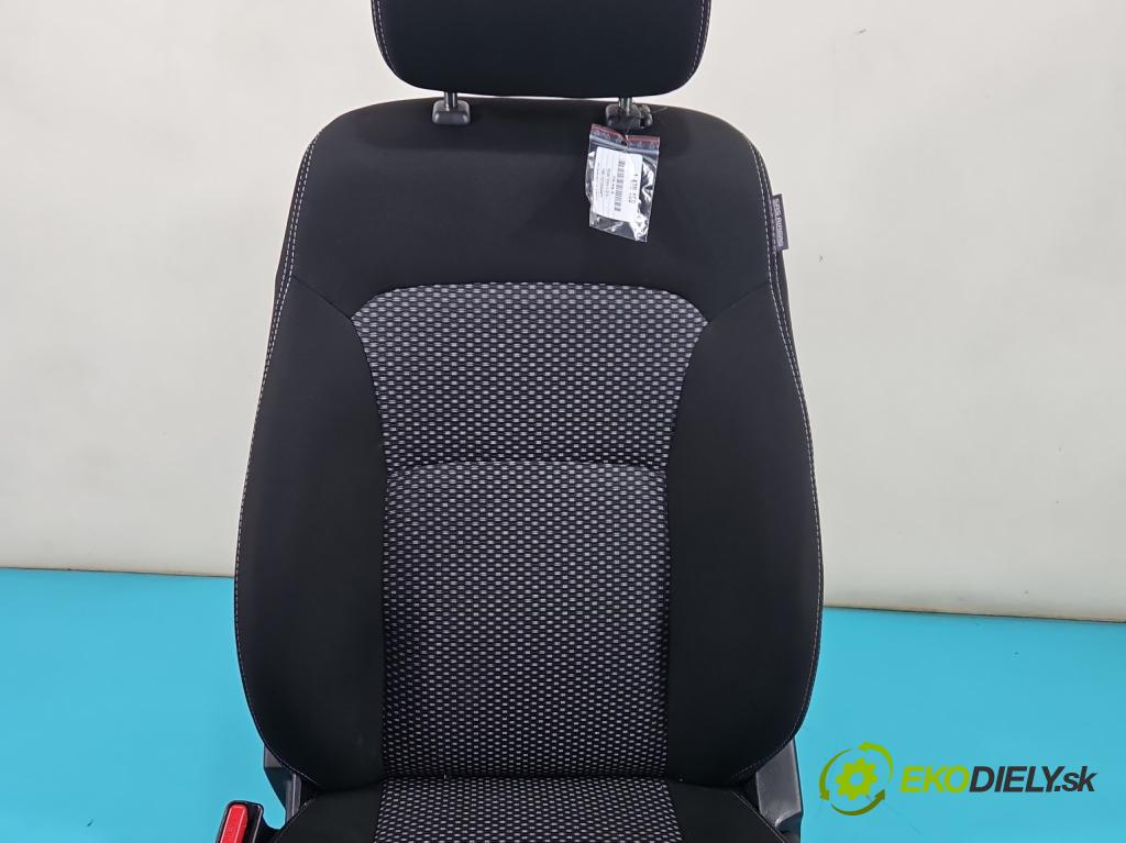 Suzuki Vitara II 2015- 1.4 T 129 HP automatic 95 kW 1373 cm3 5- Sedačka ľavý  (Sedadlo)