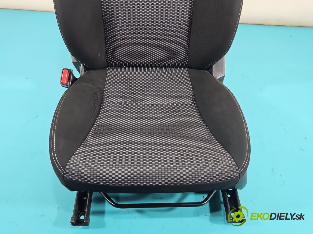 Suzuki Vitara II 2015- 1.4 T 129 HP automatic 95 kW 1373 cm3 5- Sedačka ľavý  (Sedadlo)