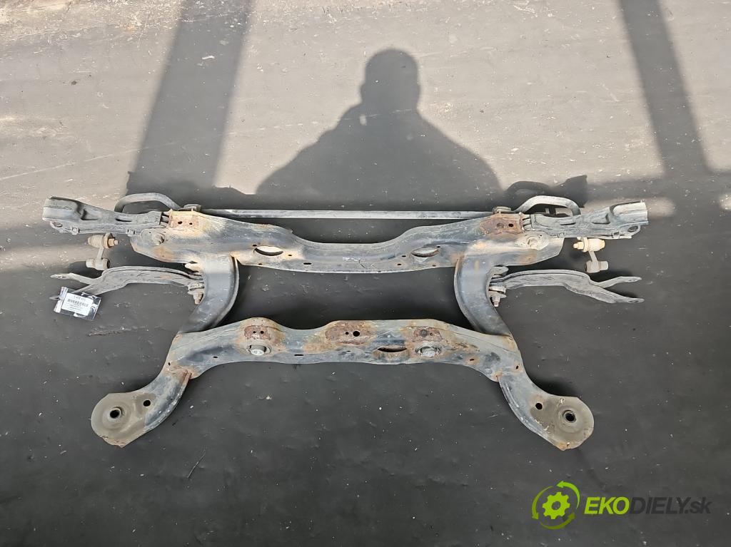 Infiniti Q30 2015-2019 1.6 T 156 HP automatic 115 kW 1595 cm3 5- zadna výstuha 2463502401 (Výstuha zadná)