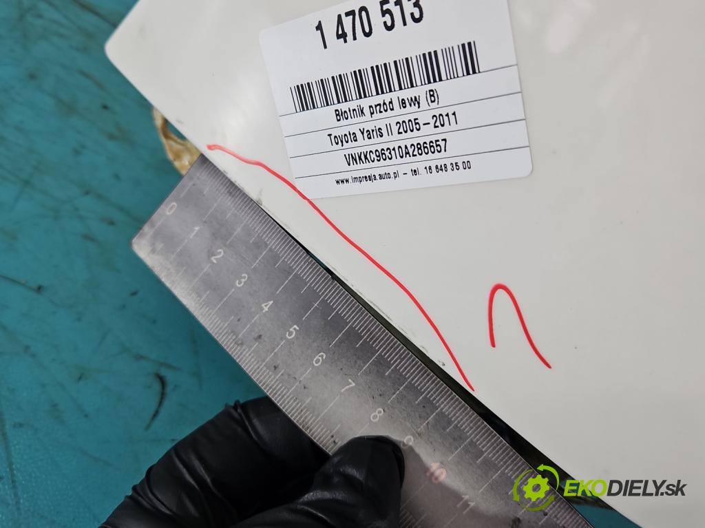 Toyota Yaris II 2005-2011 1.4 D4D 90 hp manual 66 kW 1364 cm3 5- blatnik přední levý  (Levý přední blatník)