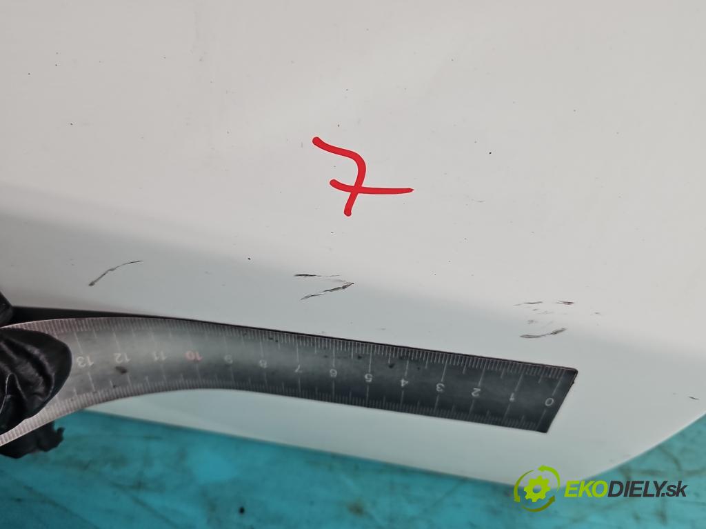 Toyota Yaris II 2005-2011 1.4 D4D 90 HP manual 66 kW 1364 cm3 5- dvere zadné pravé  (Kľučka dverí ostatné)