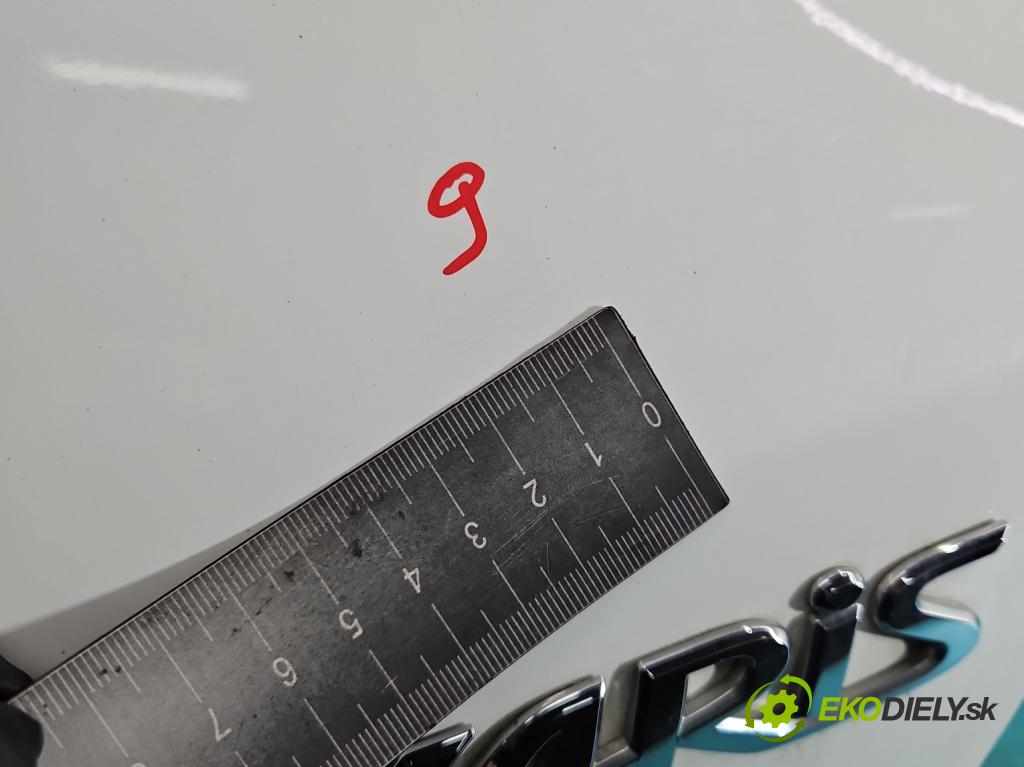 Toyota Yaris II 2005-2011 1.4 D4D 90 hp manual 66 kW 1364 cm3 5- zadní kufrové dveře  (Zadní kapota (kufr))