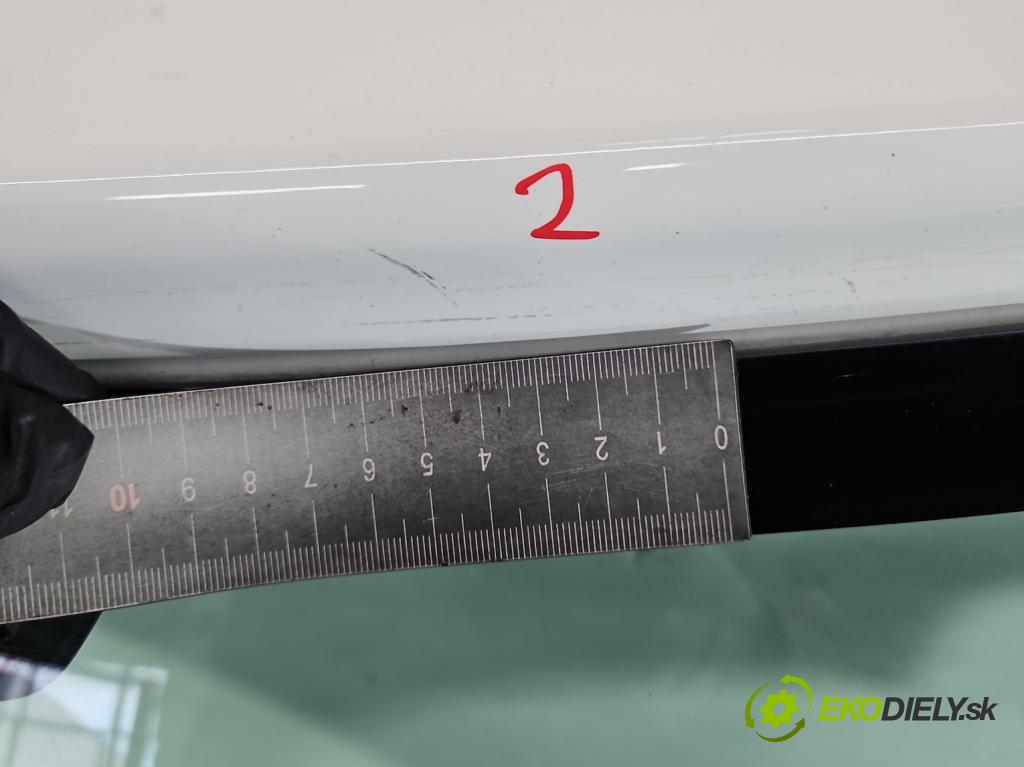 Toyota Yaris II 2005-2011 1.4 D4D 90 hp manual 66 kW 1364 cm3 5- zadní kufrové dveře  (Zadní kapota (kufr))