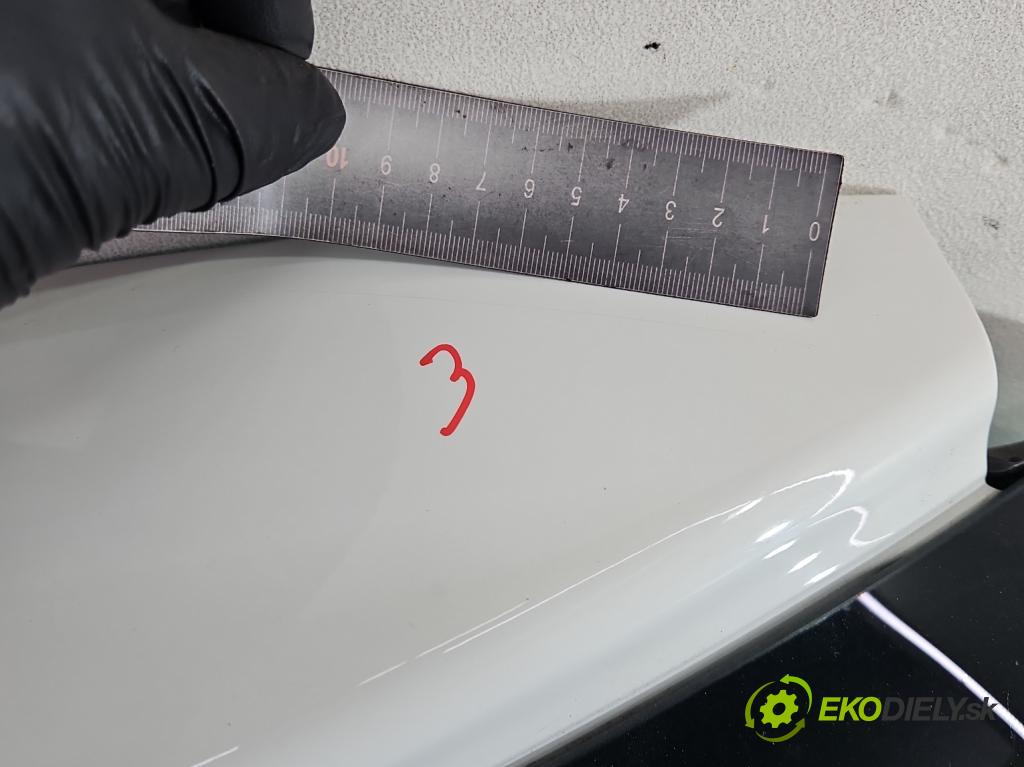 Toyota Yaris II 2005-2011 1.4 D4D 90 hp manual 66 kW 1364 cm3 5- zadní kufrové dveře  (Zadní kapota (kufr))