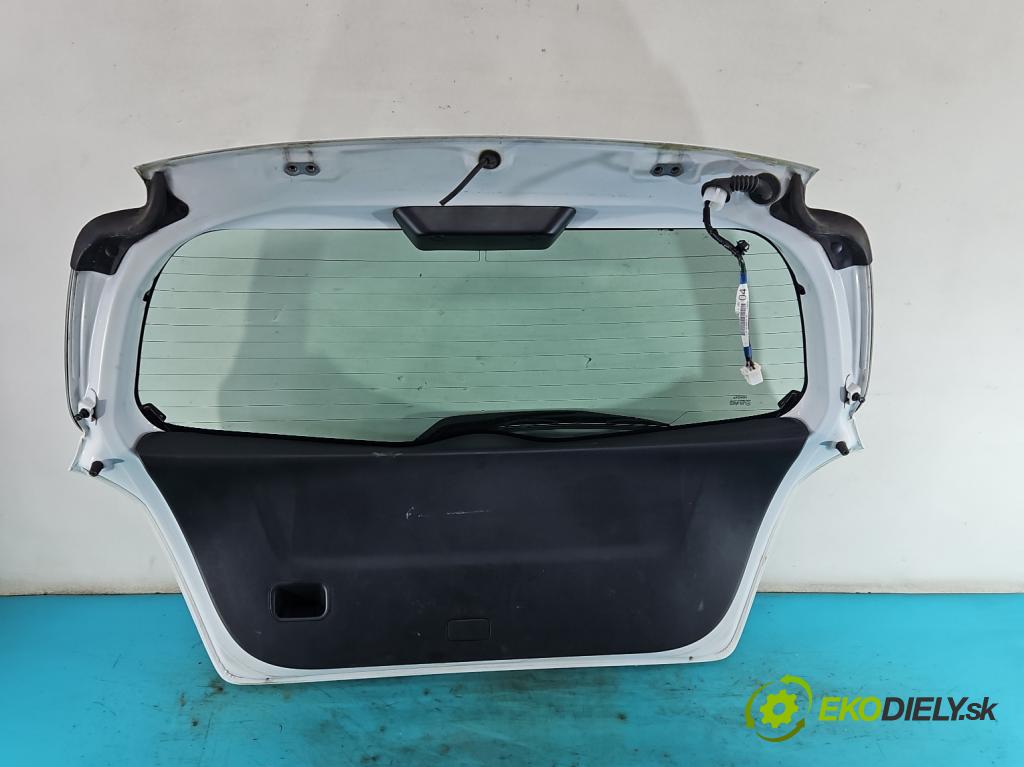 Toyota Yaris II 2005-2011 1.4 D4D 90 hp manual 66 kW 1364 cm3 5- zadní kufrové dveře  (Zadní kapota (kufr))