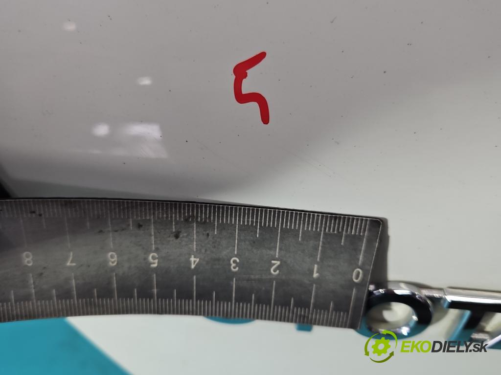 Toyota Yaris II 2005-2011 1.4 D4D 90 hp manual 66 kW 1364 cm3 5- zadní kufrové dveře  (Zadní kapota (kufr))