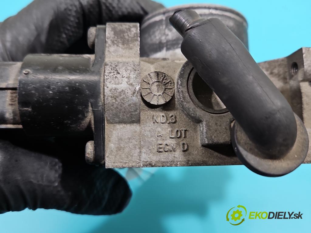 Chrysler Pt cruiser 2.0 16V 141 HP manual 104 kW 1996 cm3 5- klapka 04891513AA (Škrtiaca klapka)