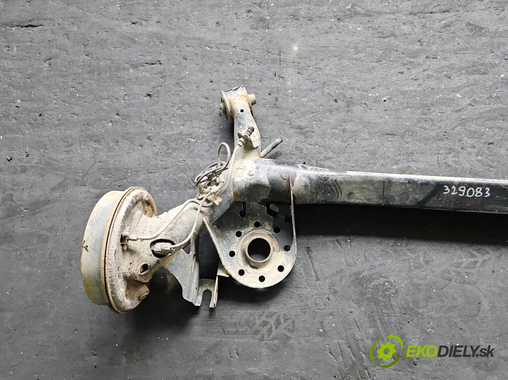 Toyota Yaris II 2005-2011 1.4 D4D 90 hp manual 66 kW 1364 cm3 5- zadní výztuha  (Výztuhy zadní)
