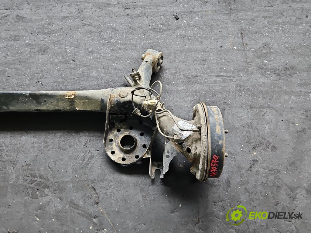 Toyota Yaris II 2005-2011 1.4 D4D 90 hp manual 66 kW 1364 cm3 5- zadní výztuha  (Výztuhy zadní)