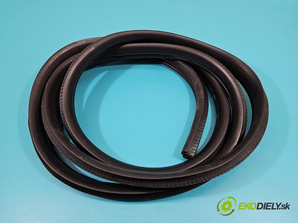 Mitsubishi Outlander III 2012-2022 2.0 16V 150 hp manual 110 kW 1998 cm3 5- Těsnění: dveře zadní pravé  (Ostatní)