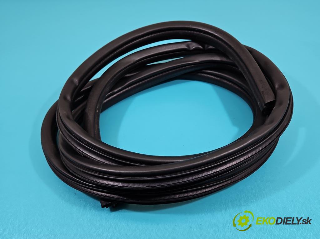 Mitsubishi Outlander III 2012-2022 2.0 16V 150 hp manual 110 kW 1998 cm3 5- Těsnění: dveře zadní pravé  (Ostatní)