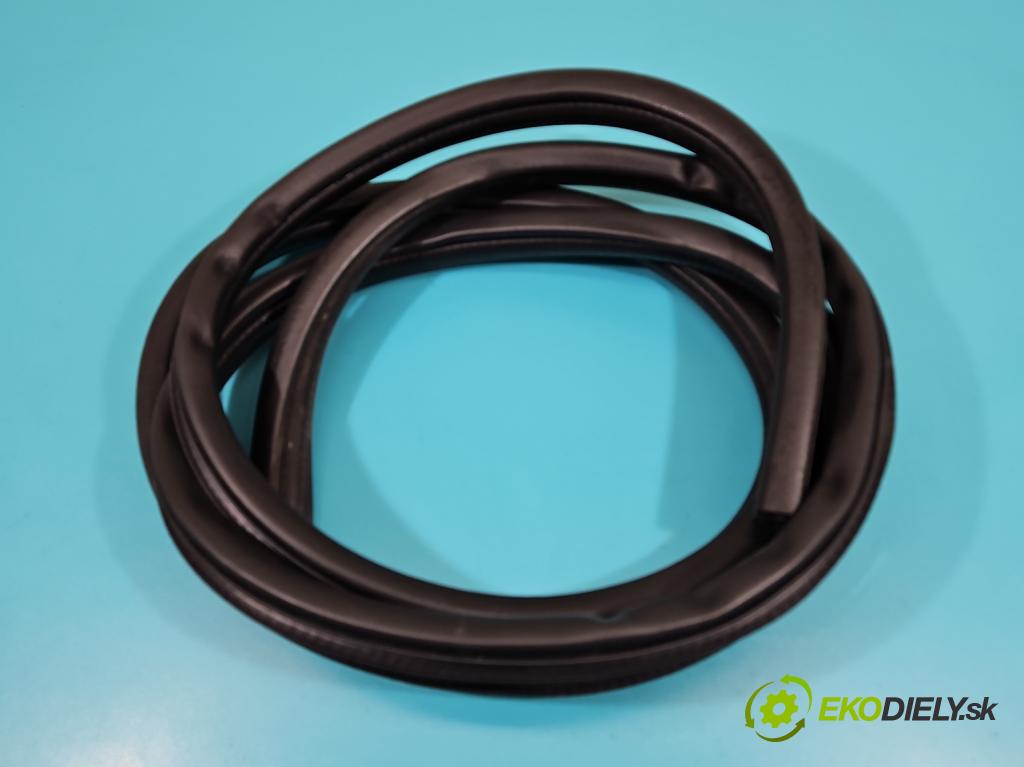 Mitsubishi Outlander III 2012-2022 2.0 16V 150 hp manual 110 kW 1998 cm3 5- Těsnění: dveře zadní pravé  (Ostatní)