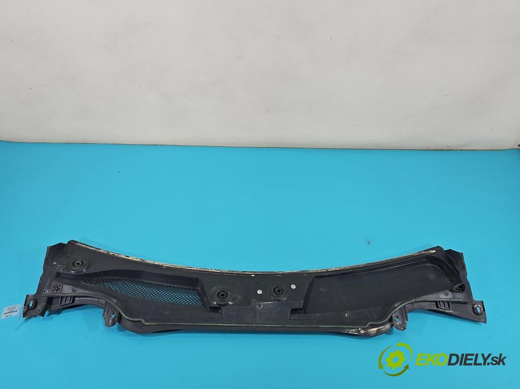 Infiniti Q30 2015-2019 1.6 T 156 HP automatic 115 kW 1595 cm3 5- torpédo A1768300013 (Torpédo (plast pod čelným sklom))