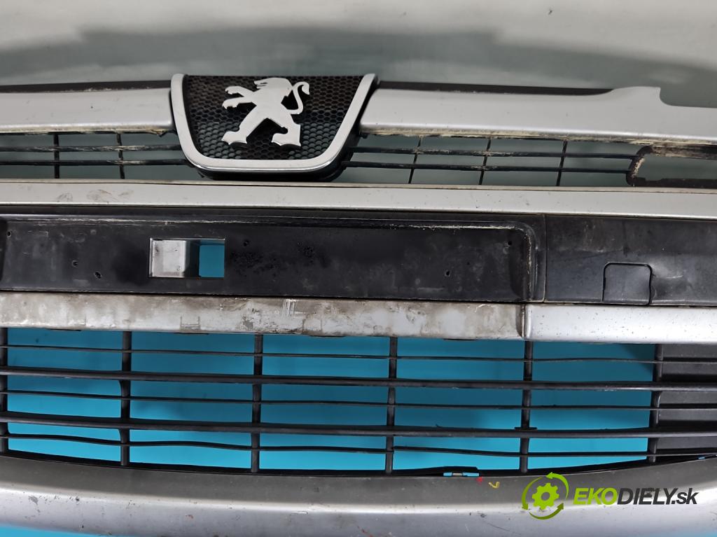 Peugeot 807 2002-2014 2.2 hdi 128 hp manual 94 kW 2179 cm3 5- nárazník přední  (Klika dveří ostatní)